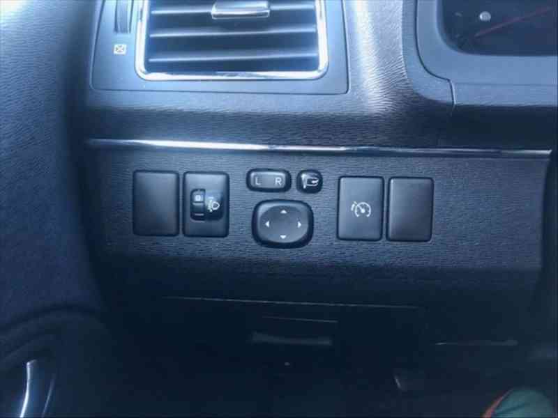 Toyota Avensis 1,8   _RV 2012_108 kW - foto 14