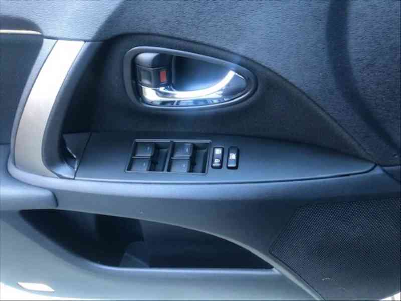 Toyota Avensis 1,8   _RV 2012_108 kW - foto 9