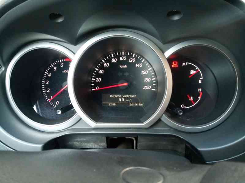 Suzuki Grand Vitara 2.0i Limited Edition benzín 103kw - foto 13
