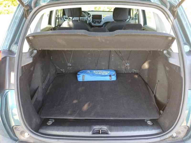 Peugeot 2008 1,2   55 tis km - foto 7