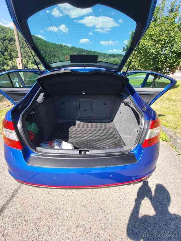 Škoda Octavia 2,0   RS - foto 7