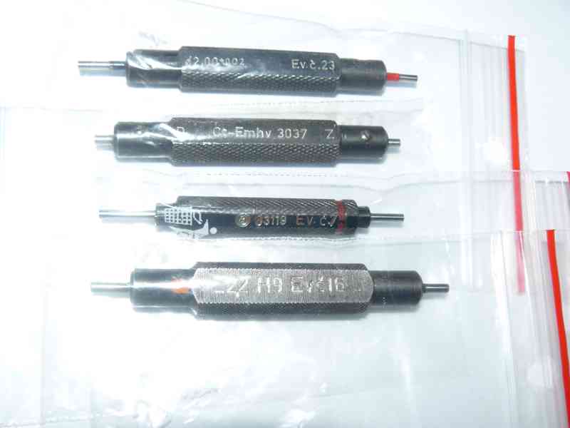 Kalibr válečkový oboustranný 2 mm H9 (0; +0,025) ČR - foto 4