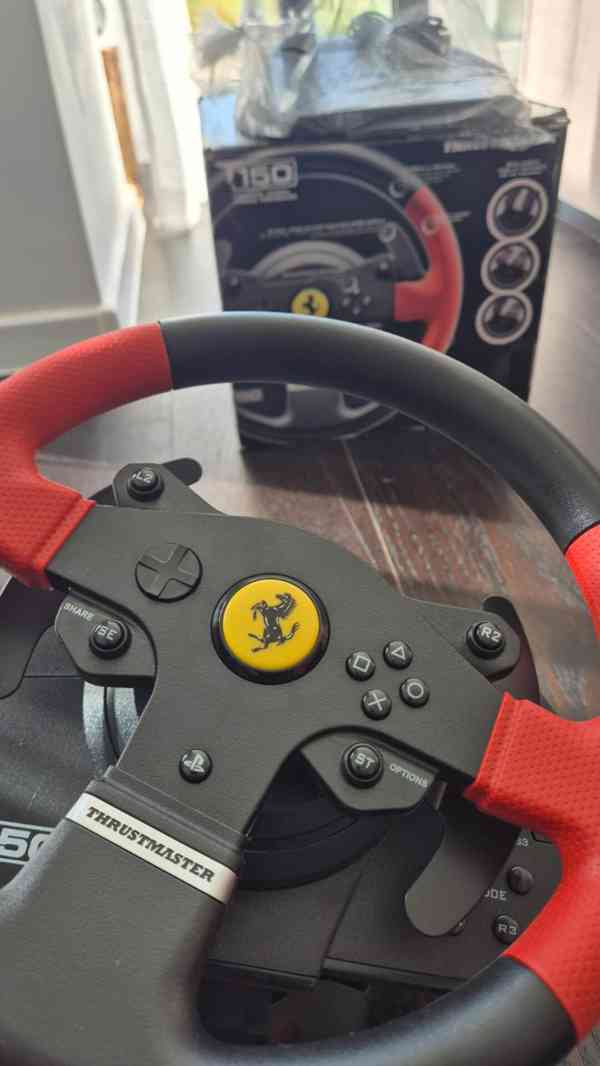 volant Thrustmaster T150 Ferrari Force Feedback – TOP STAV - foto 10
