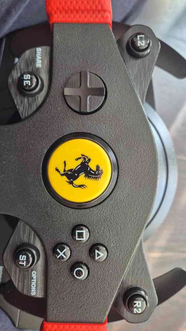 volant Thrustmaster T150 Ferrari Force Feedback – TOP STAV - foto 11