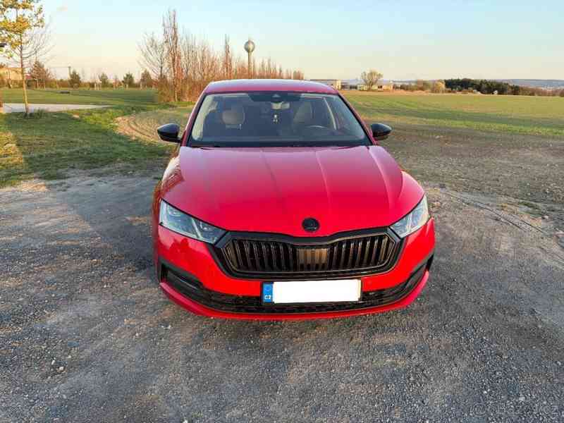 Škoda Octavia 2,0   TDi DSG 110kW DPH HeadUP - foto 10