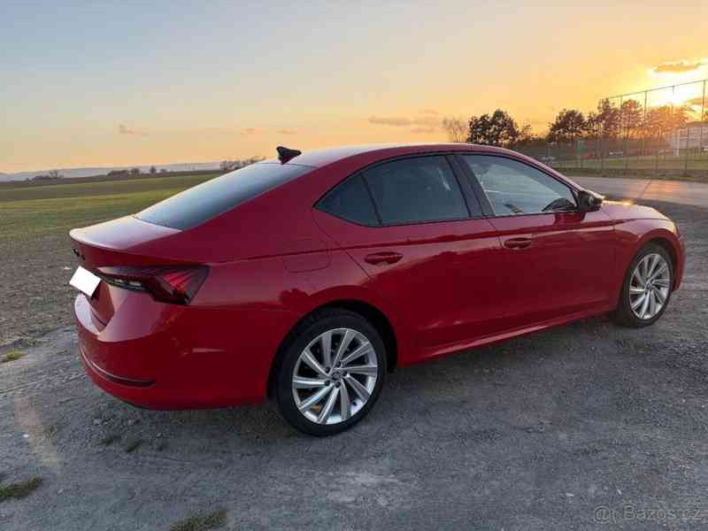 Škoda Octavia 2,0   TDi DSG 110kW DPH HeadUP - foto 7