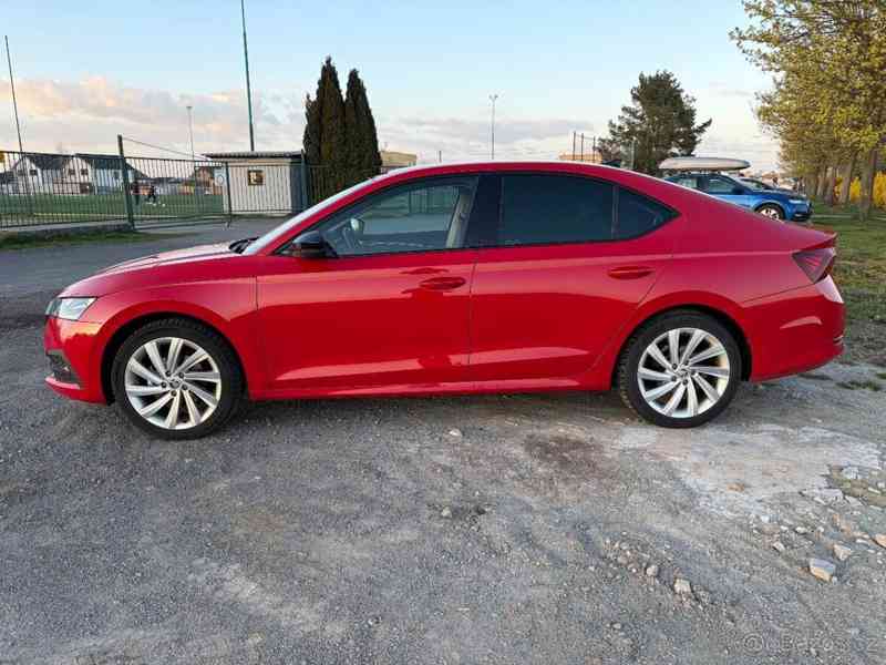 Škoda Octavia 2,0   TDi DSG 110kW DPH HeadUP - foto 9