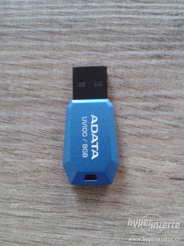 USB Flash disk ADATA UV100 8GB - foto 1