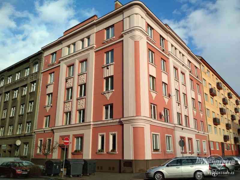 Pronájem pokoje v  bytě 2+1 82 m2, Plzeň -Bory