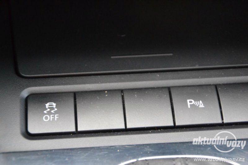 Volkswagen Golf 2.0, nafta, automat,  2010, navigace - foto 20