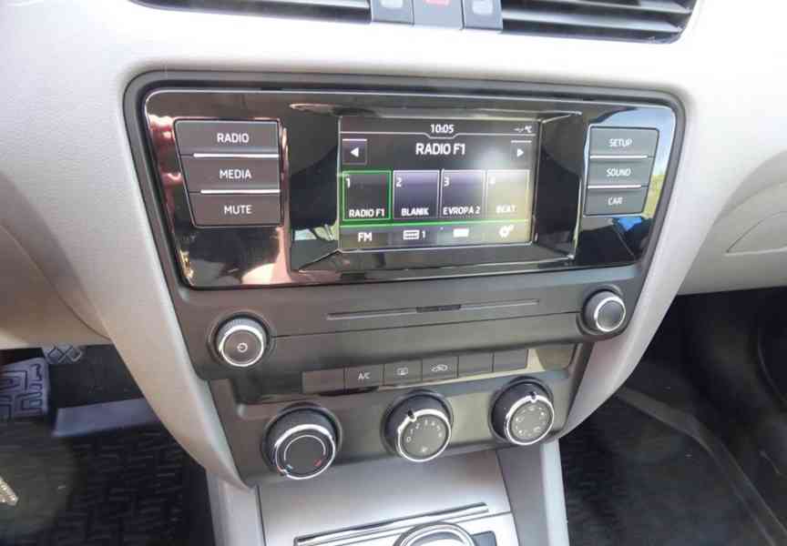 Škoda Octavia 1.6 TDI r.v.2016 (66 kw) Koupeno v ČR - foto 8
