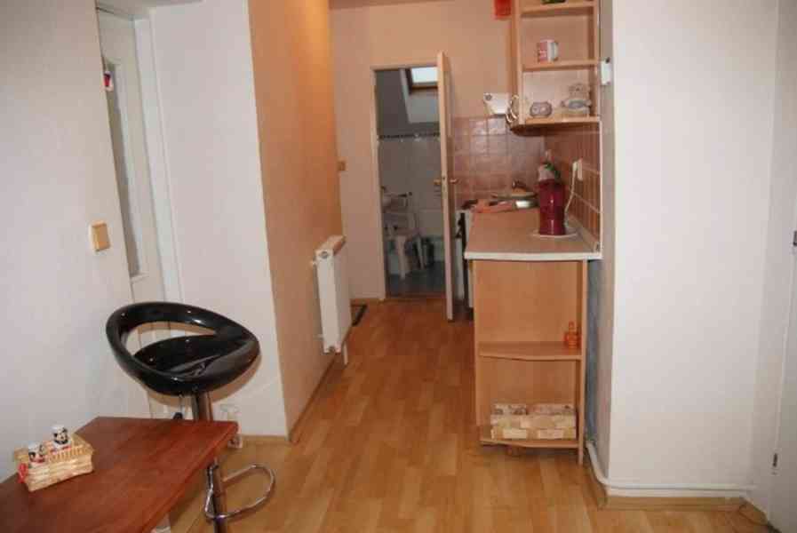 1.lůž. pok. v 3+1, stud./ml. prac., Na Rybníčku, pračka - foto 5