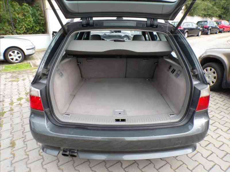 BMW 525 D M57 2,5 KŮŽE,XENON,NAVI - foto 10