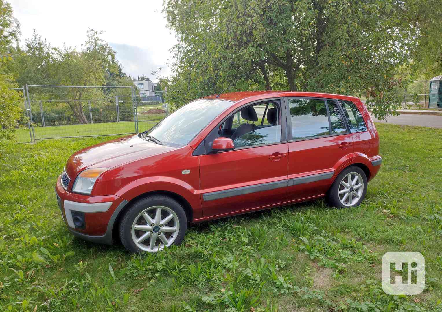 Ford Fusion, garážovaný, tažné zařízení, 154 000km - foto 1