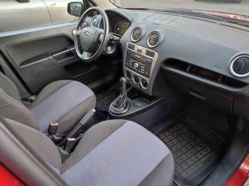 Ford Fusion, garážovaný, tažné zařízení, 154 000km - foto 7