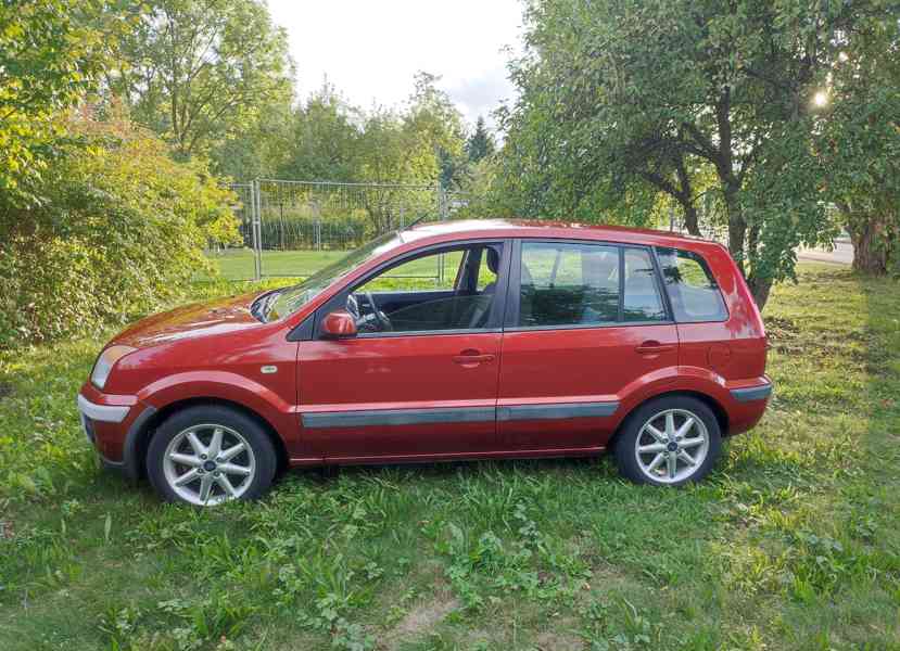 Ford Fusion, garážovaný, tažné zařízení, 154 000km - foto 3