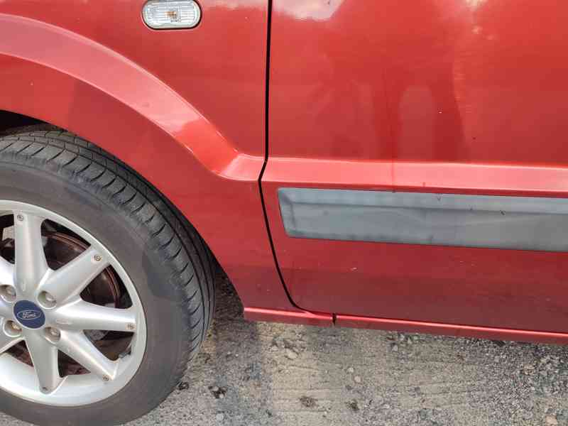 Ford Fusion, garážovaný, tažné zařízení, 154 000km - foto 6