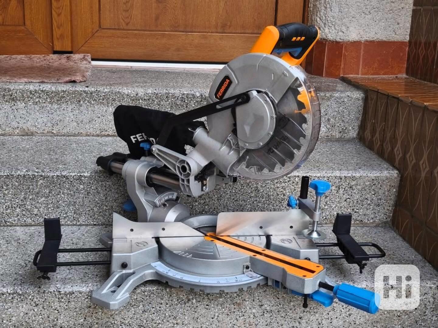 Prodám pokosovou pilu s posuvem FERRIDA 1500 W. - foto 1