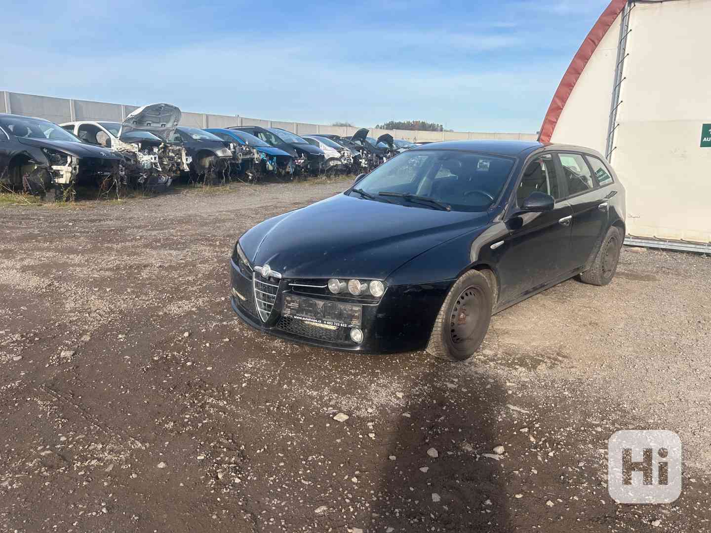 Alfa Romeo 159 1,9JTD 110KW prodám díly z vozu - foto 1