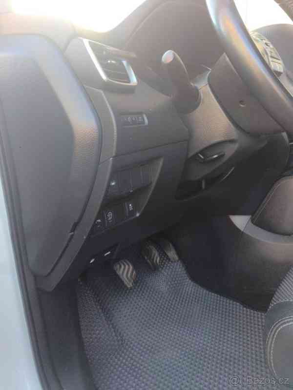 Nissan Qashqai 1,6 - foto 20