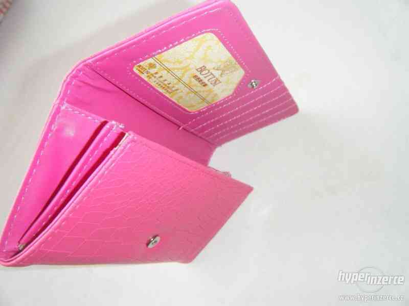 Módní dámská peněženka - foto 5