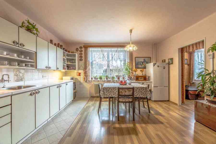 Prodej rodinného domu 4+1, 160 m2, Ronov nad Doubravou, garáž, zahrada - foto 3