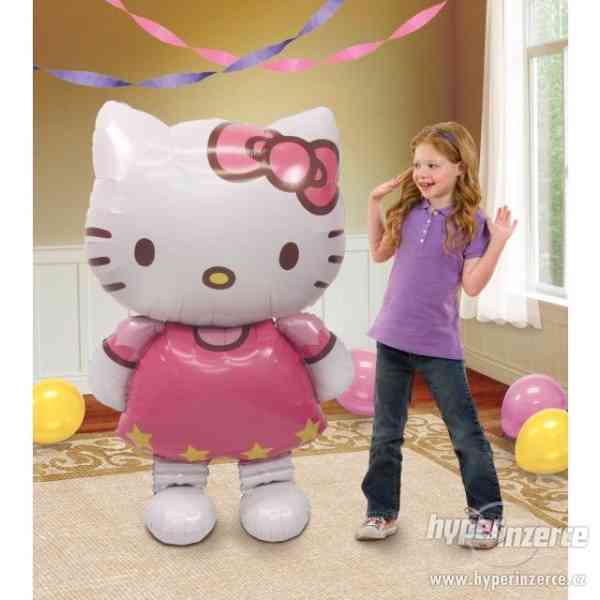 Balonek s motivem Hello Kitty v nadživotní velikosti - foto 1