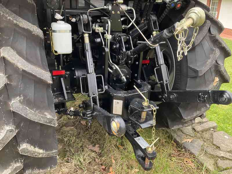 Traktor LOVOL M754, o výkonu 75 HP s kabinou - foto 3