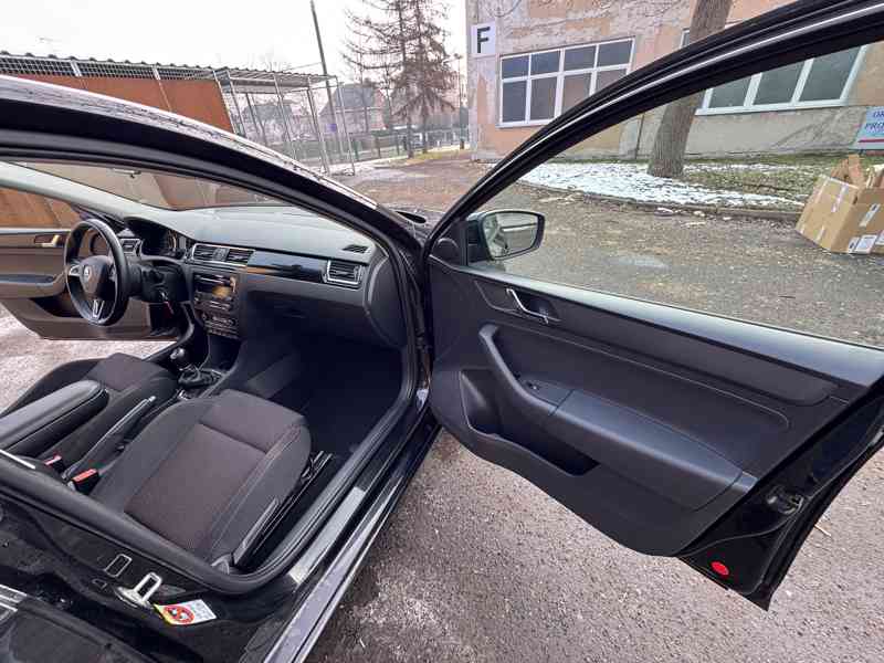 Škoda Rapid 1.6 TDI CR 77kW - foto 20