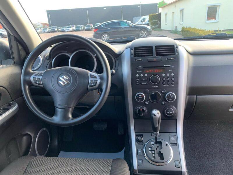 Suzuki Grand Vitara 2.4 Comfort Aut. benzín 124kw - foto 5