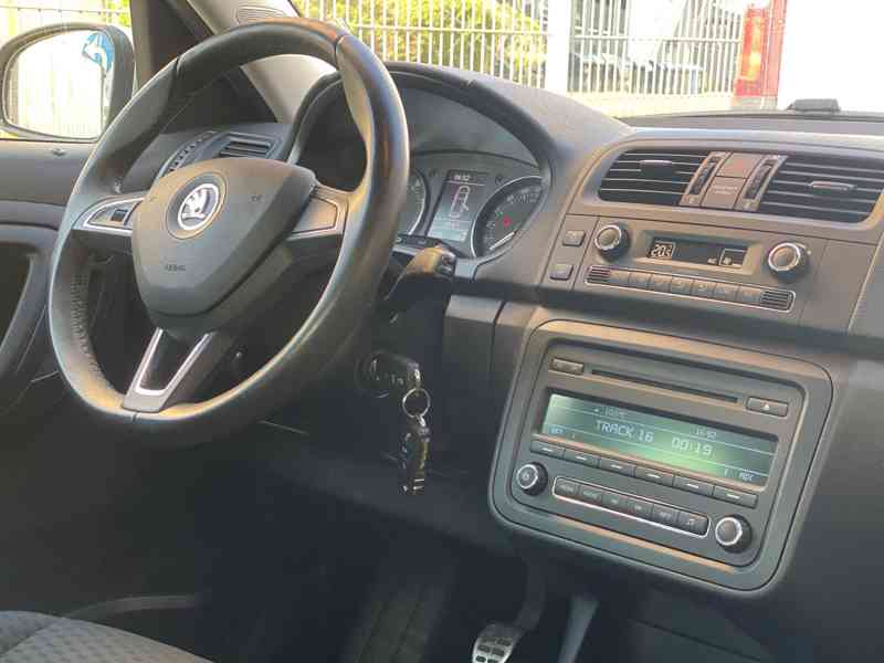Škoda Roomster 1.4MPI Fresh benzín 63kw - foto 12