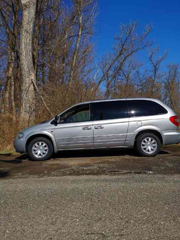 Chrysler Grand Voyager 2,8   limited stown n Go - foto 8