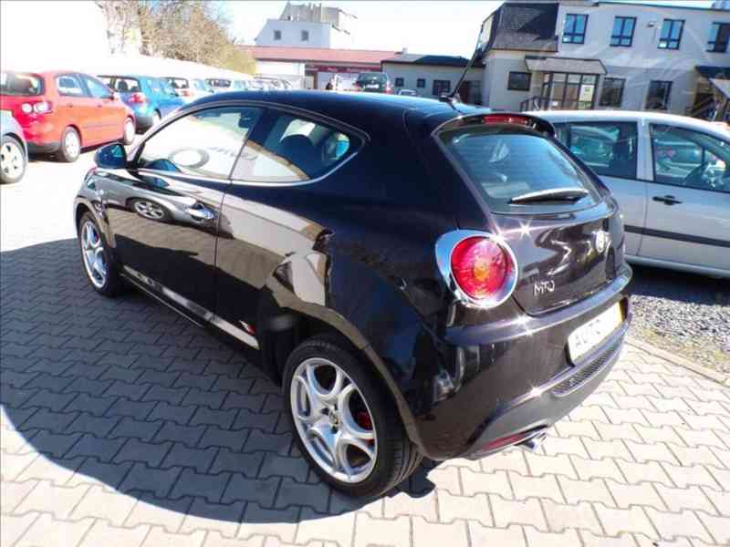 Alfa Romeo Mito 1,6 JTD 88KW NAVI,KŮŽE,SER.KNIHA - foto 3