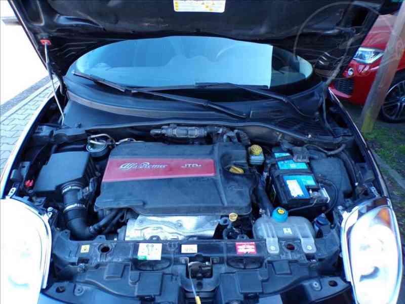 Alfa Romeo Mito 1,6 JTD 88KW NAVI,KŮŽE,SER.KNIHA - foto 16