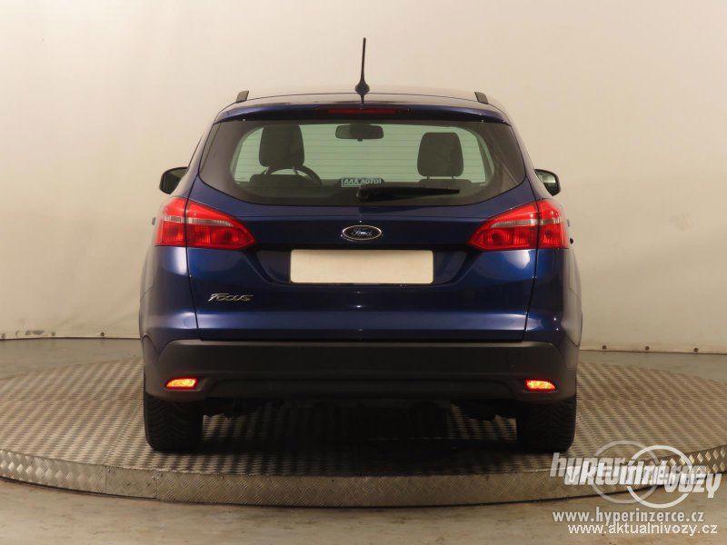 Ford Focus 1.6, benzín, RV 2017 - foto 5