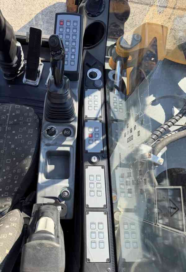 Kolové rypadlo Liebherr A910 (možnost financování) - foto 10