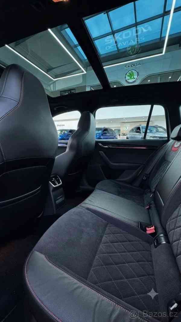 Škoda Octavia 2,0   RS - foto 7