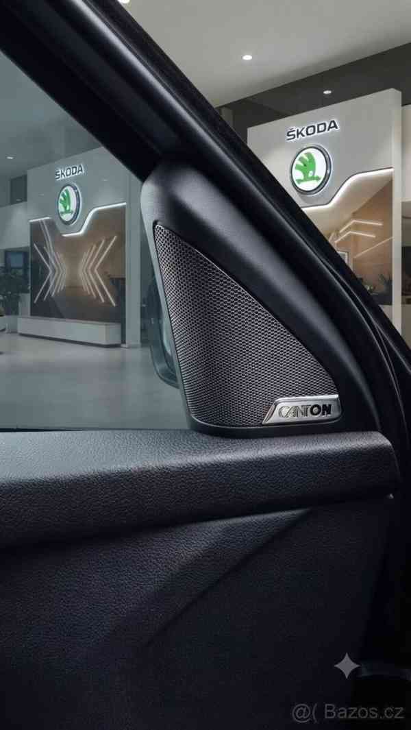 Škoda Octavia 2,0   RS - foto 6