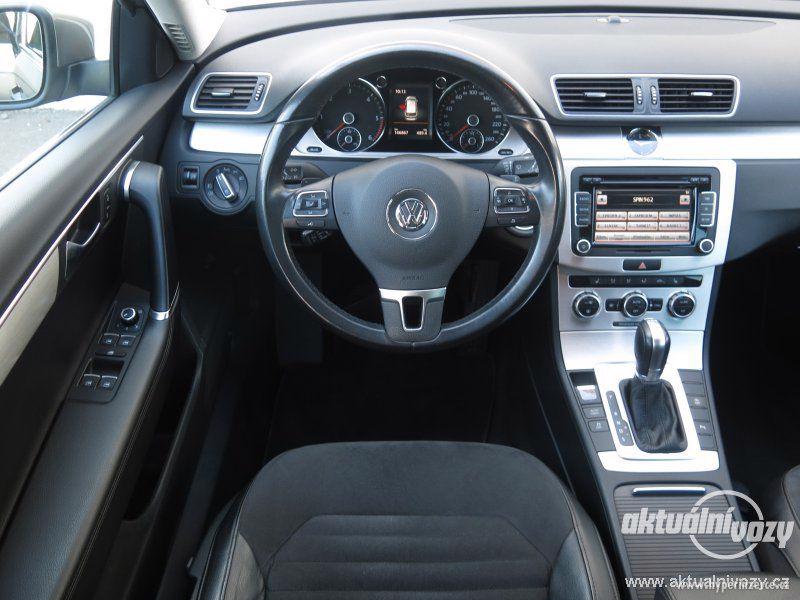 Volkswagen Passat 2.0, nafta, r.v. 2014 - foto 13
