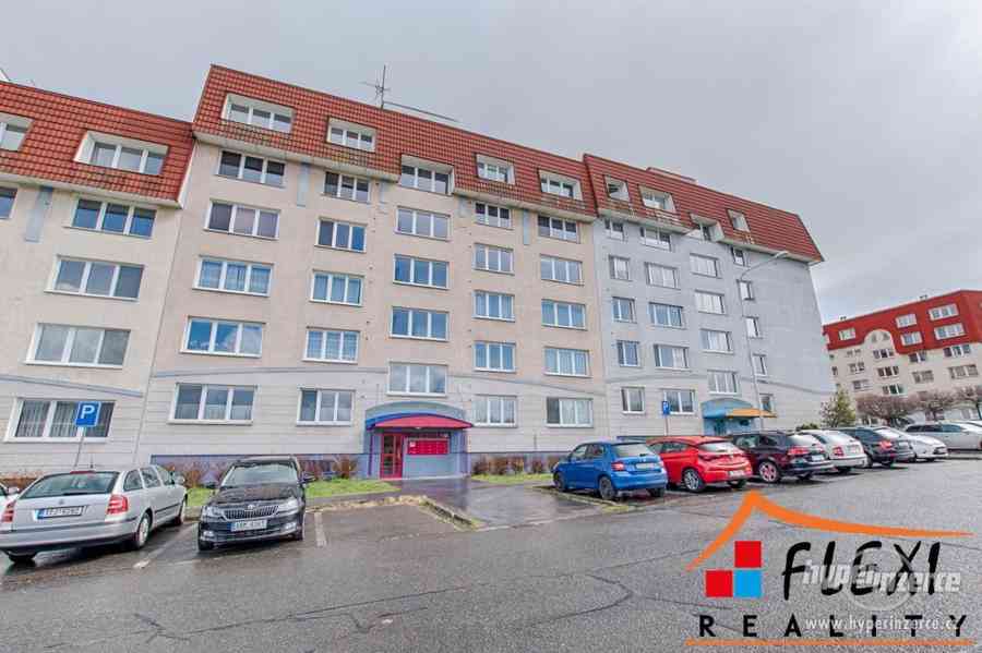 Pronájem bytu 3+1 72m2 s balkónem na ul. Dr. Šavrdy, Ostrava - Bělský les - foto 21
