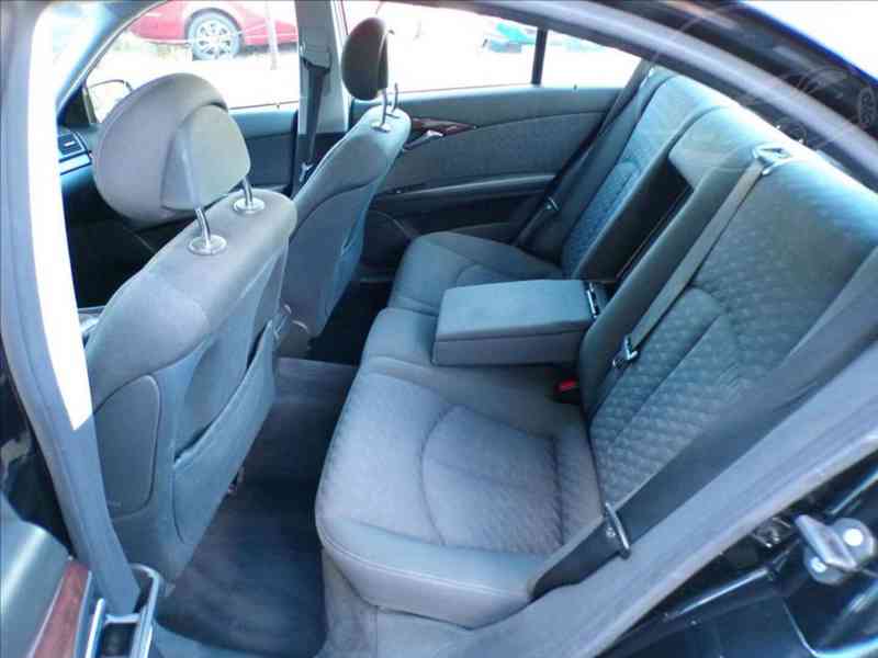 Mercedes-Benz Cdi 2,7 TAŽNÉ ZAŘÍZENÍ,AUTOMAT - foto 8