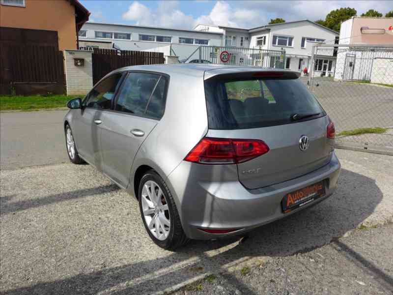 Volkswagen Golf 1,6 TDI HIGHLINE, 1.MAJITEL - foto 4