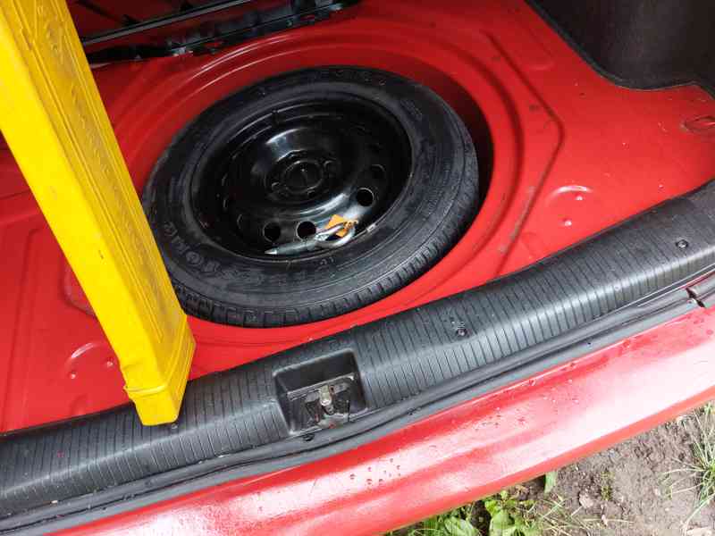 Prodám Opel Astra caravan 1,6 combi - foto 9