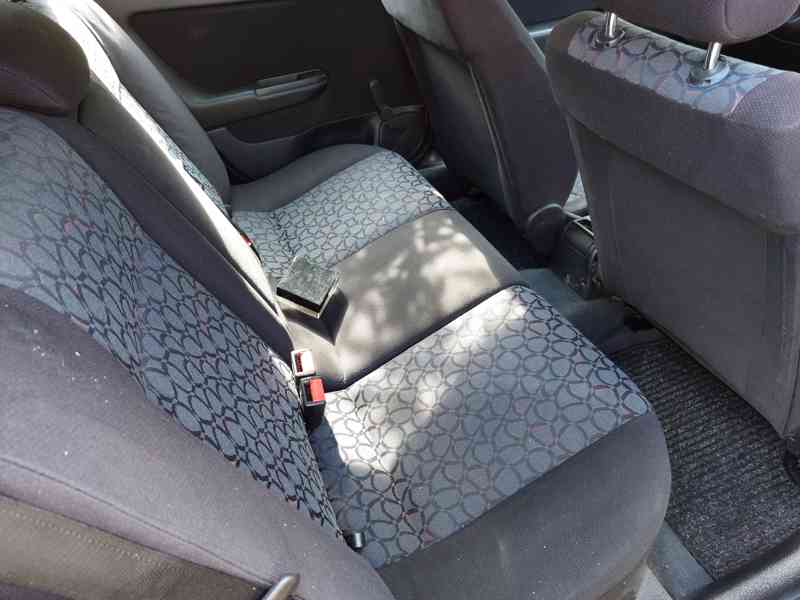 Prodám Opel Astra caravan 1,6 combi - foto 7