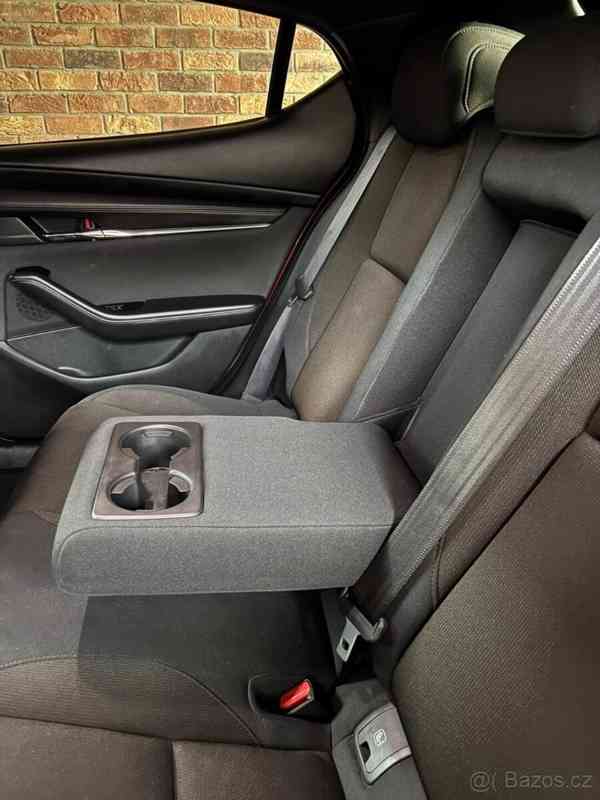 Mazda 3 2,0 - foto 6