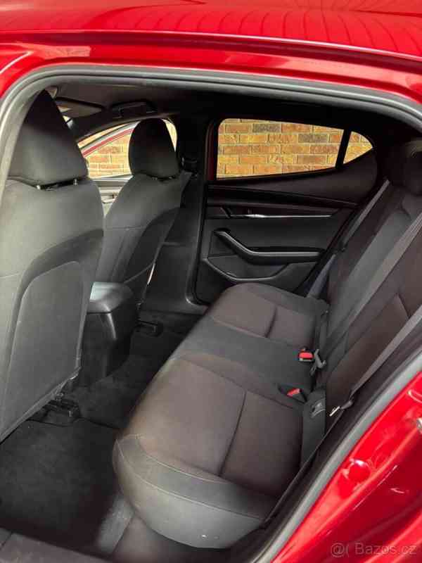 Mazda 3 2,0 - foto 4