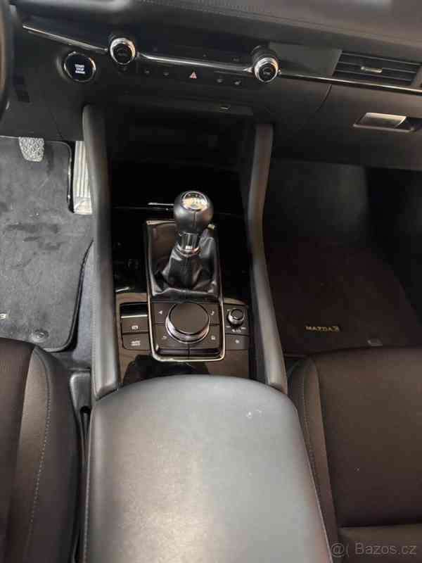 Mazda 3 2,0 - foto 5