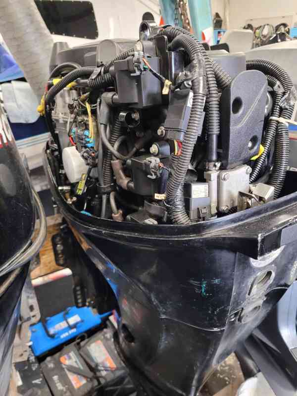 Lodní motor Mercury F40 - foto 3