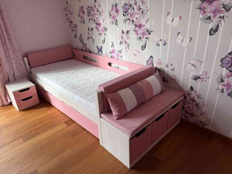 Skříň, komoda, postel, skříňka na hračky, knihovna atd.      - foto 3
