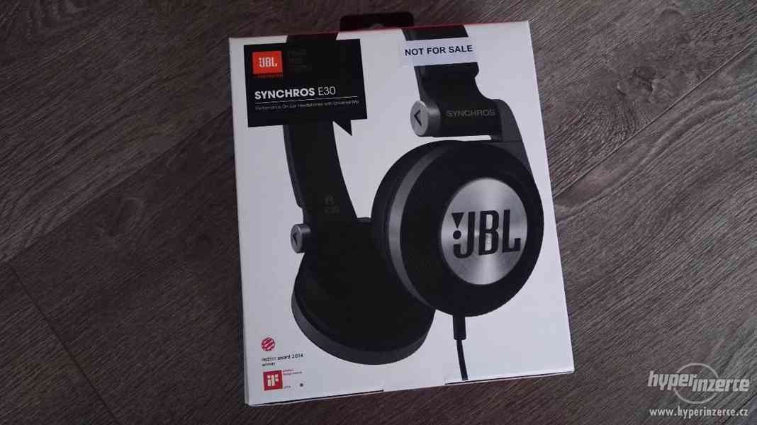 Prodám NOVÁ sluchátka JBL Syncros E30 - foto 1